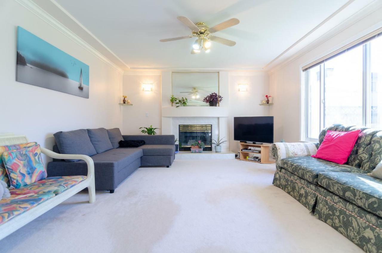 Great Guest Suite In A Gorgeous House New Westminster Eksteriør bilde
