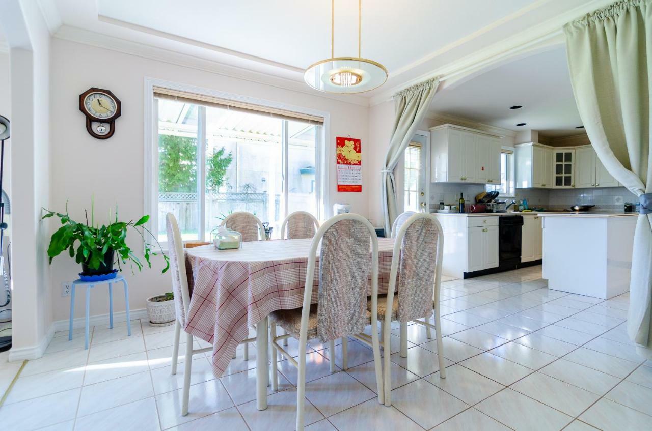 Great Guest Suite In A Gorgeous House New Westminster Eksteriør bilde